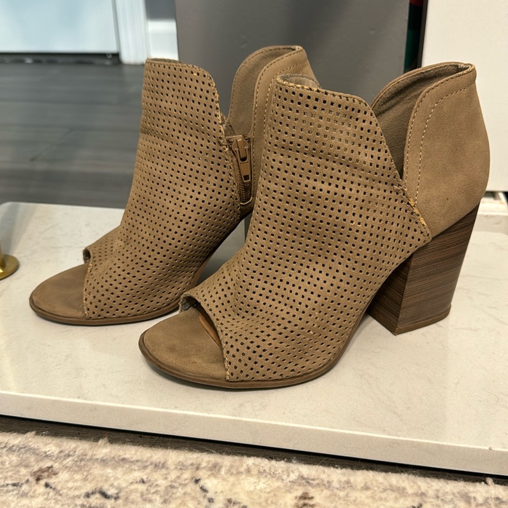 Soda Tan Booties Open Toe Size 6